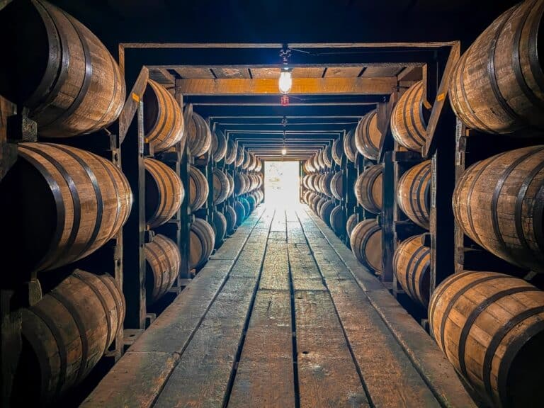 new Bardstown Distilleries and bars in Bardstown to explore this year near our bed and breakfast